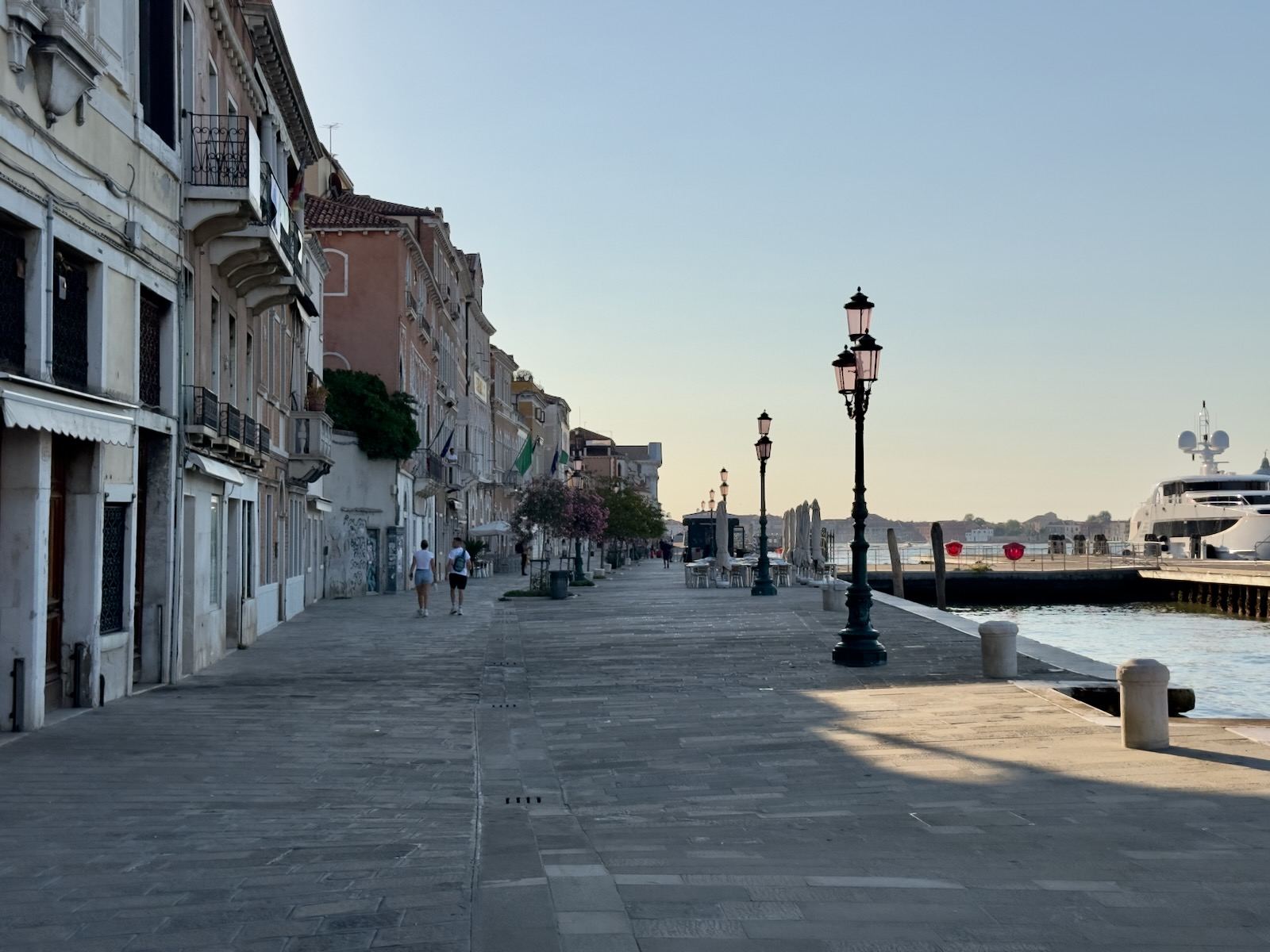 LE ZATTERE, DAI GESUATI A SAN BASILIO